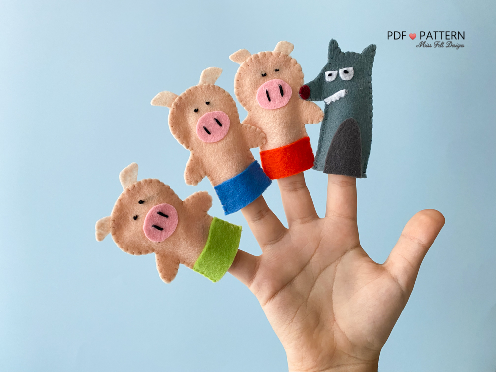 4 Pcs/set Three Littles Pigs Fingers Puppets Wooden Headed Baby Educationals Twr 